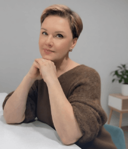 Алория Собинова