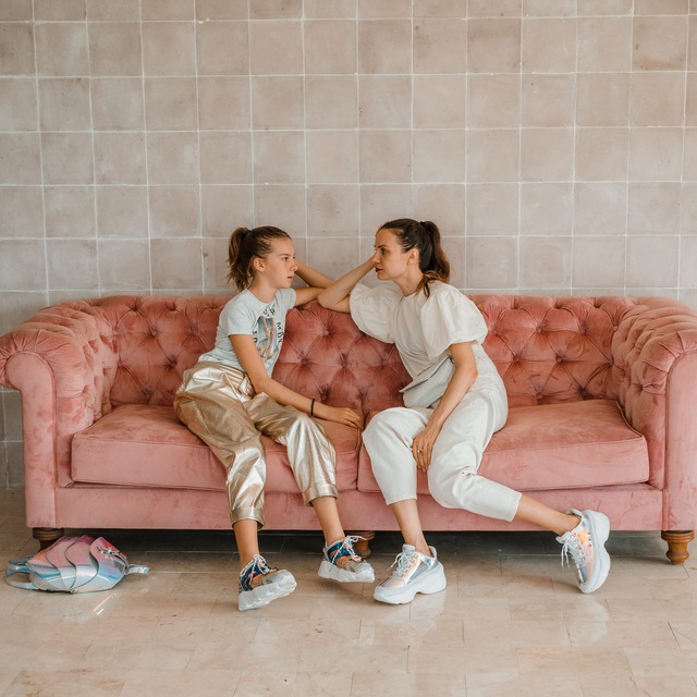 Ребенок пишет: обучение письму и красивый почерк