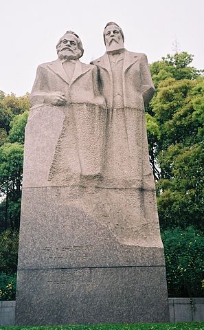 памятник Карлу Марксу и Фридриху Энгельсу, Шанхай, КНР