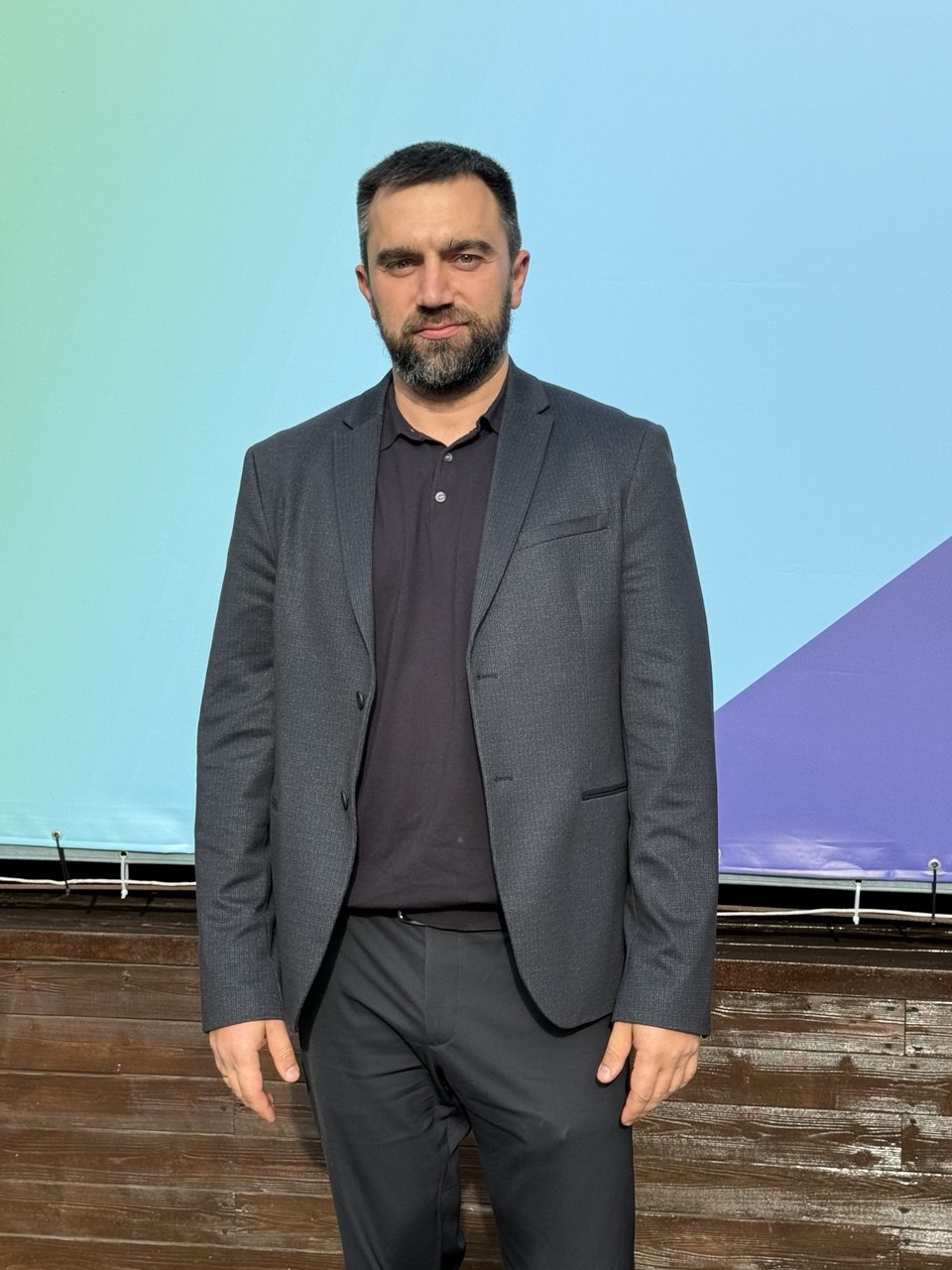 Дмитрий Якушев