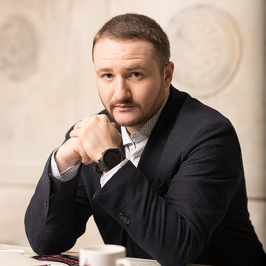 Никита Артемов