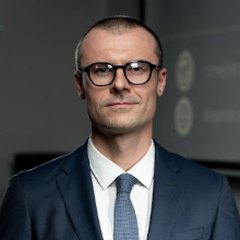 Илья Назаров