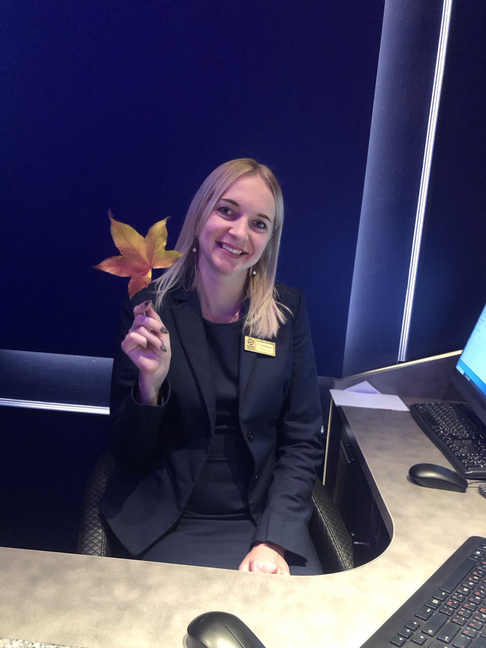 Катя на работе в казино