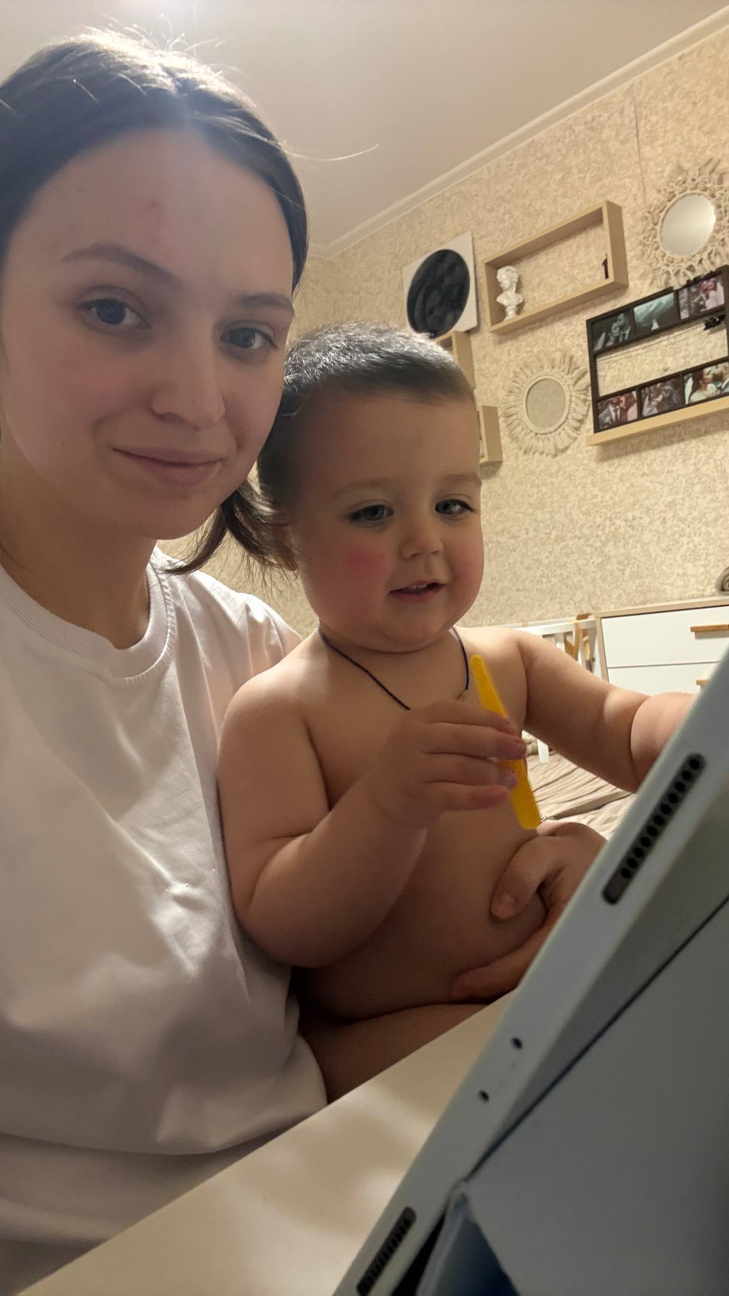 Мария с ребенком