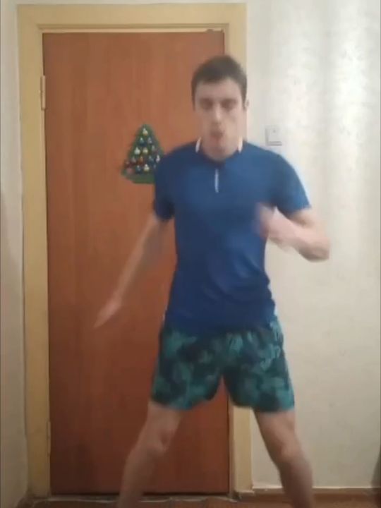 Дмитрий до курса